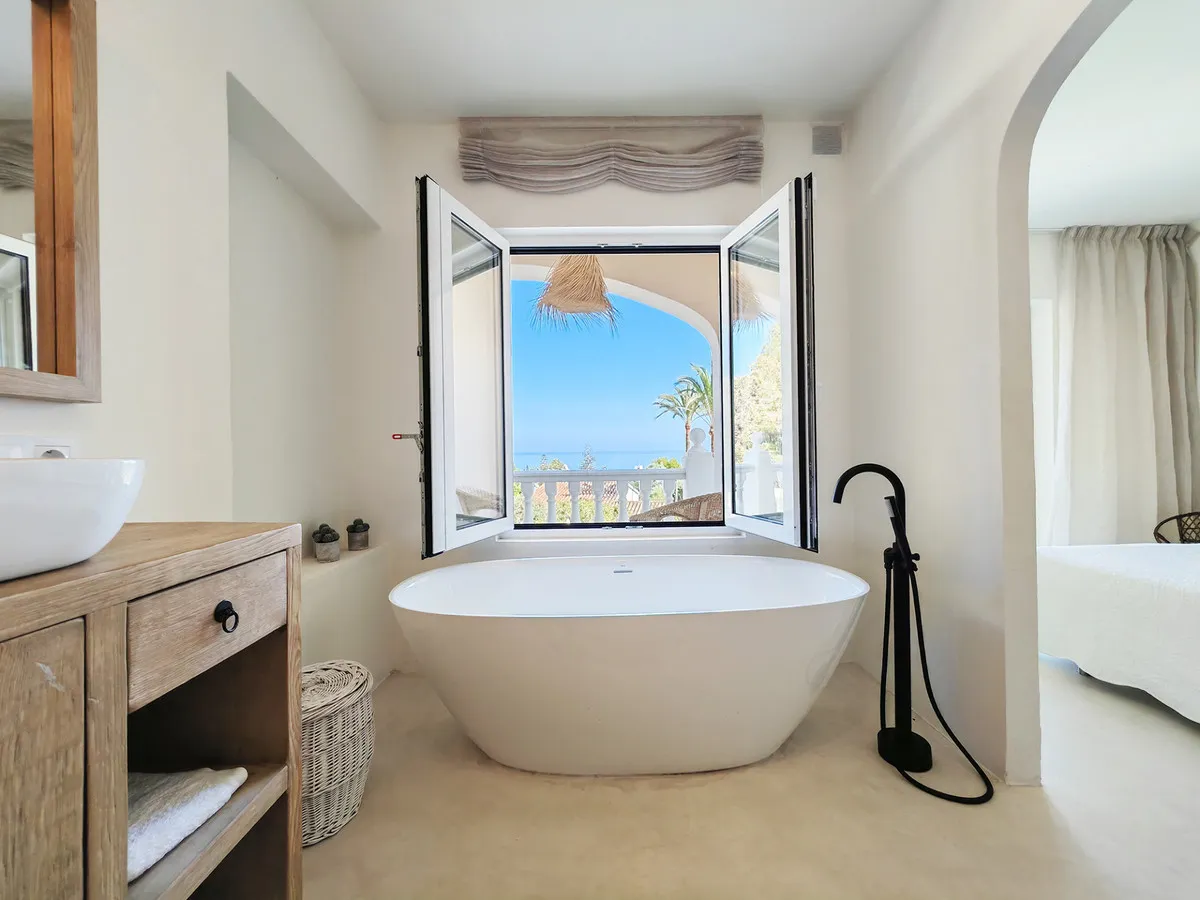 66fde745-2bf5-4637-9f59-14bb1bc2c3f9