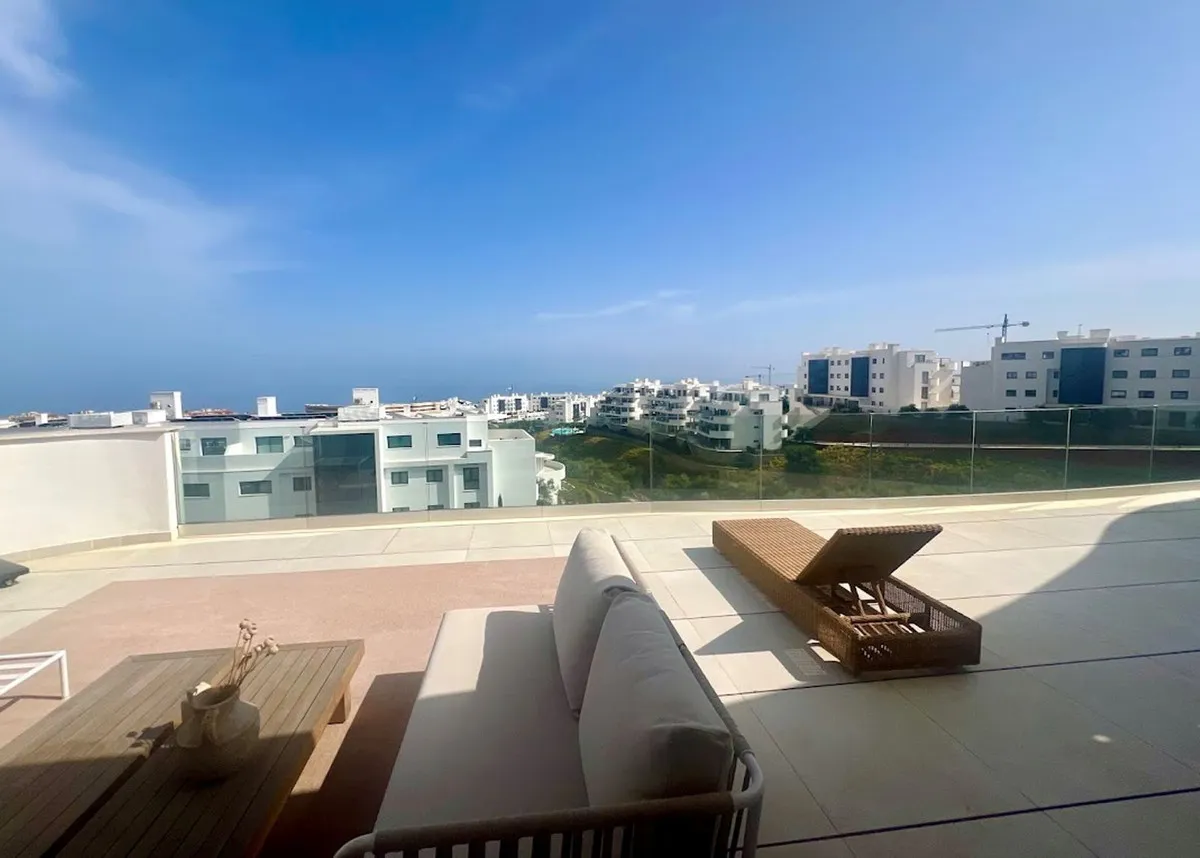 360ab023-cc3e-4220-b94f-f04087ad0233