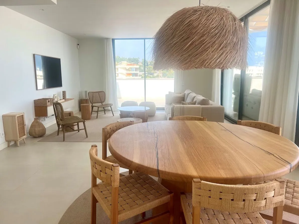 84418422-d9a8-43a9-b8e6-cc501112a0c8