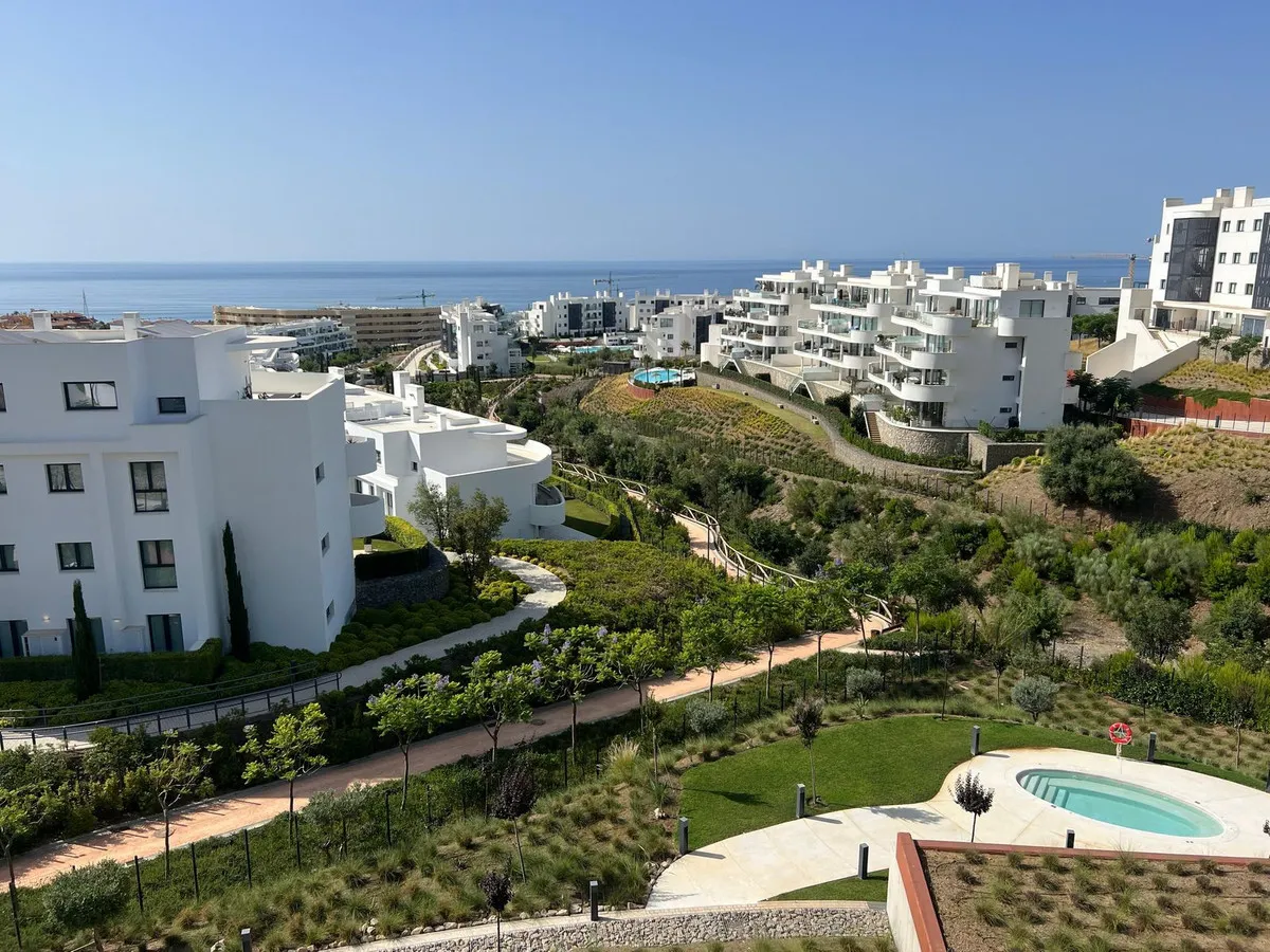 e21b0f1c-448d-4165-ac69-b684c055ab7f