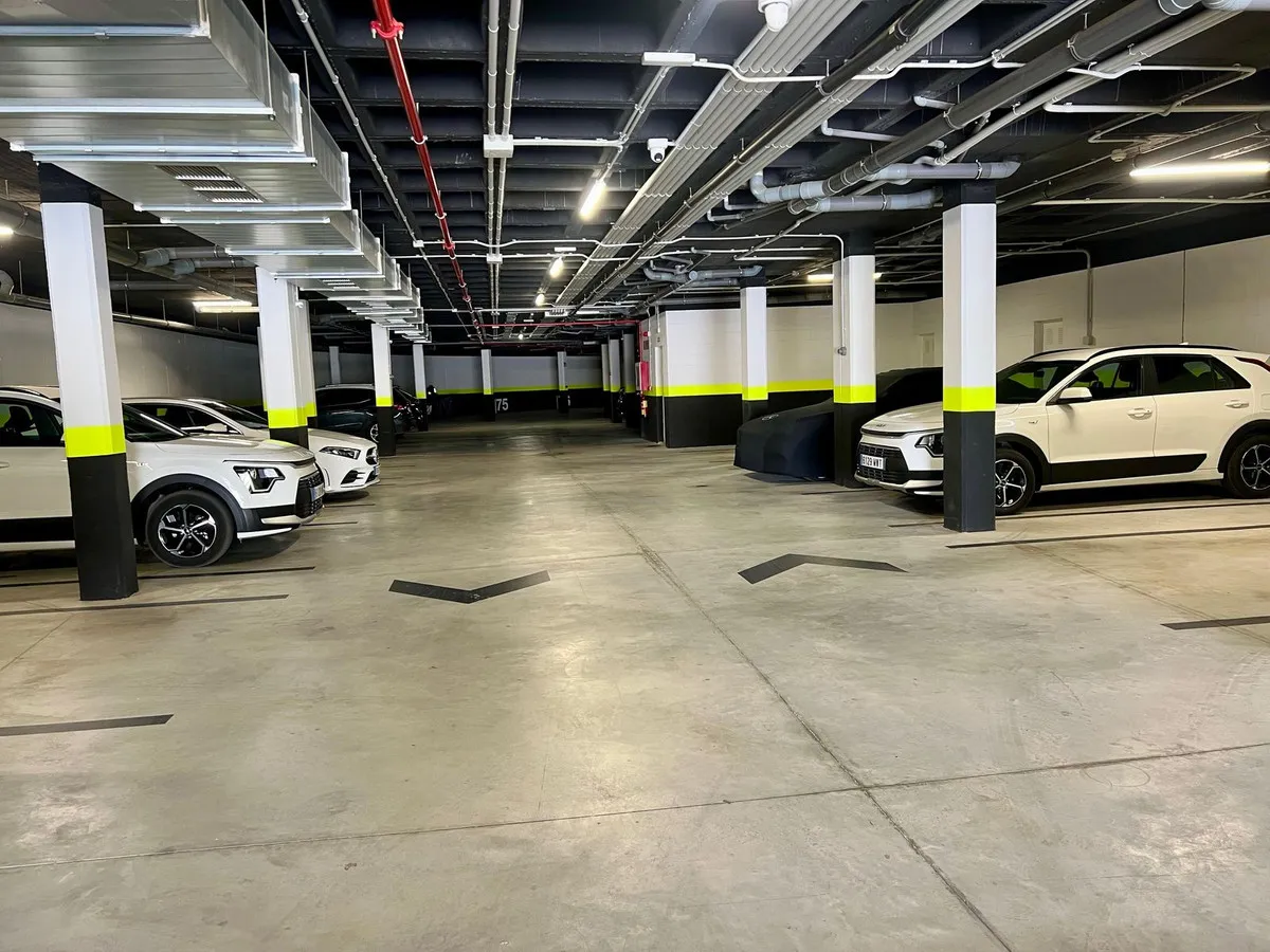 e905d52d-37dc-4d19-a54c-a9084355efd0