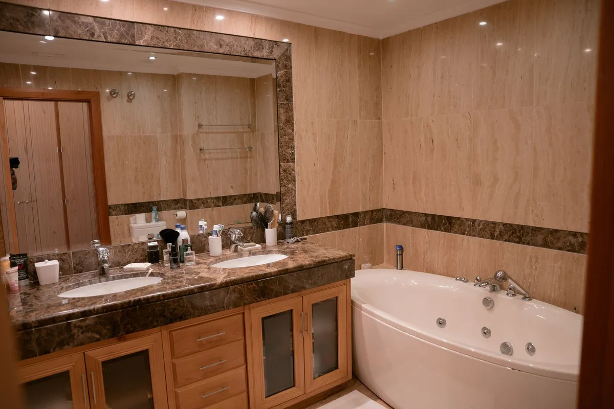 aa08d7e9-a8c0-4f9d-b5bf-7128e33f54b9