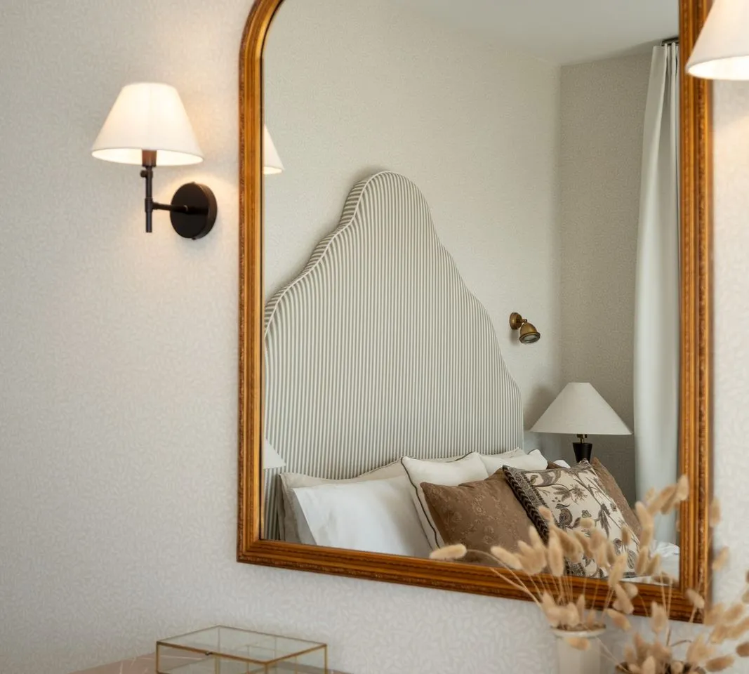 329d9bea-ef00-442e-a8a9-5d5d71a17854