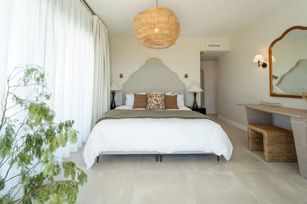 5aaddbc1-a625-4bbd-9175-ea388fc839f5