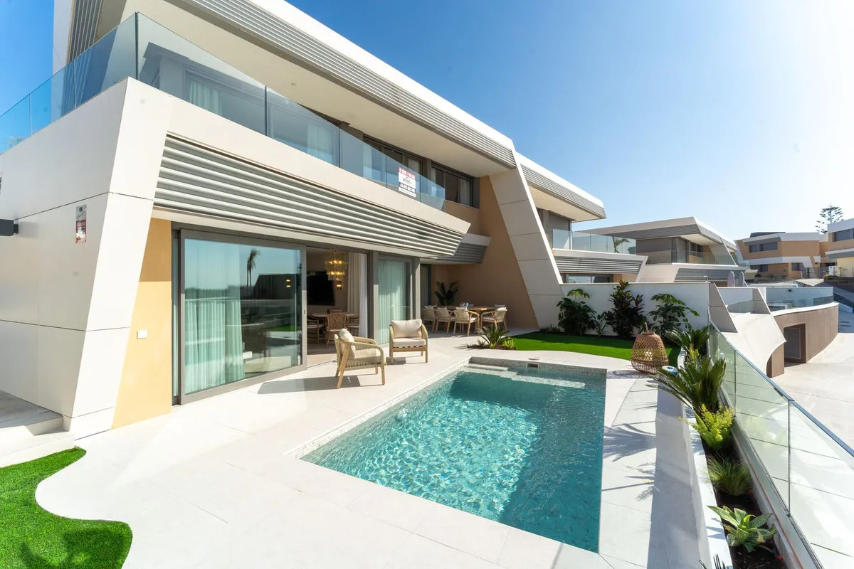 62478bf9-35d9-4fbd-9556-b2ad3cfcbc17