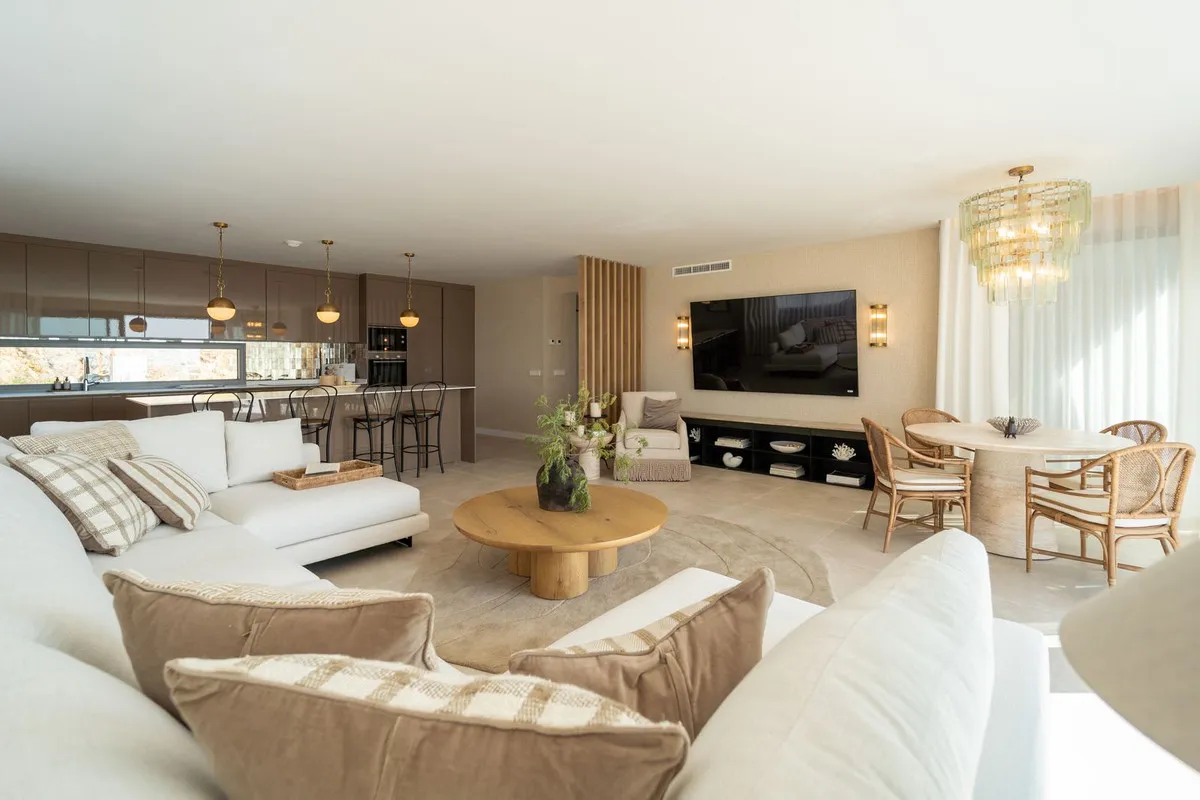 6b082369-8792-4359-bd0f-6dda416fb0c7