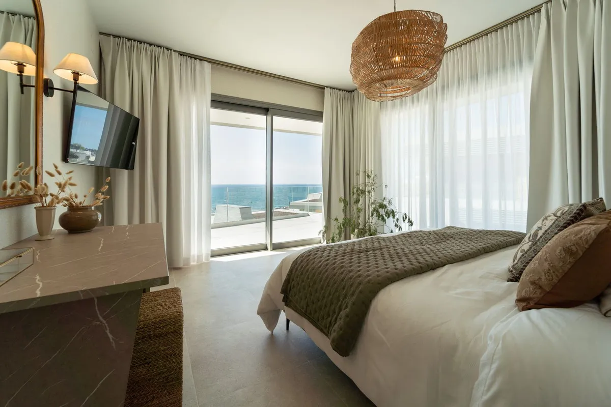 db36de9e-a2ce-4e94-a634-62edcf828b9c