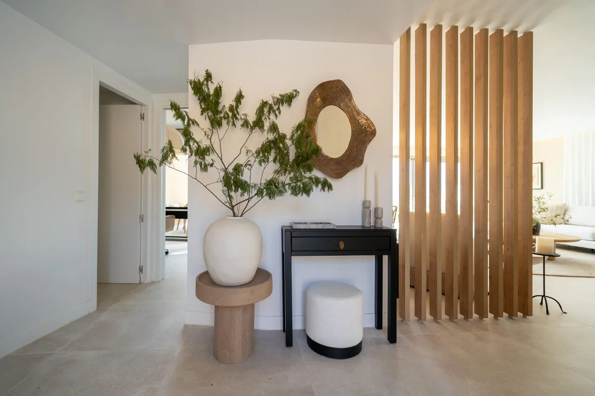 e70bcbae-e57c-4fff-a903-7ddd0c8856fd