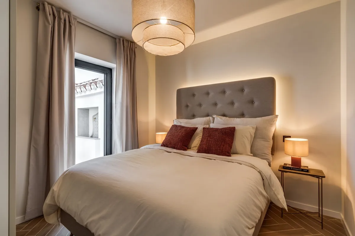 ad08fe8d-fa68-446c-8fce-0838ad93de1e