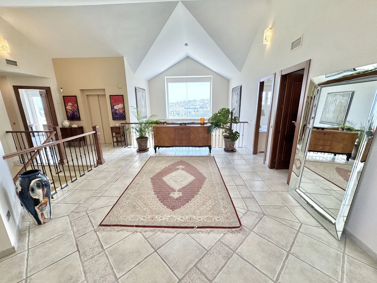 cbfa6108-6012-4a32-9327-c02ab2539f5b