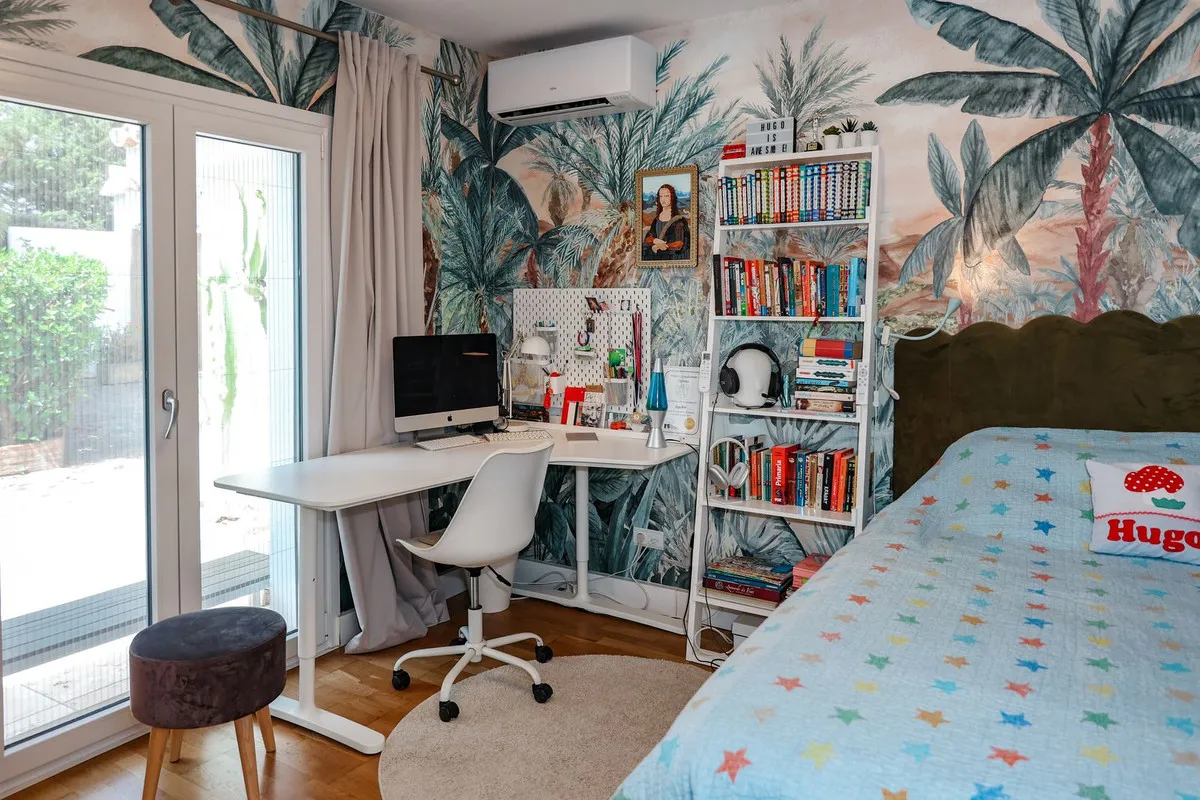 1fed759c-bf9d-4db5-a6cc-047229447e63