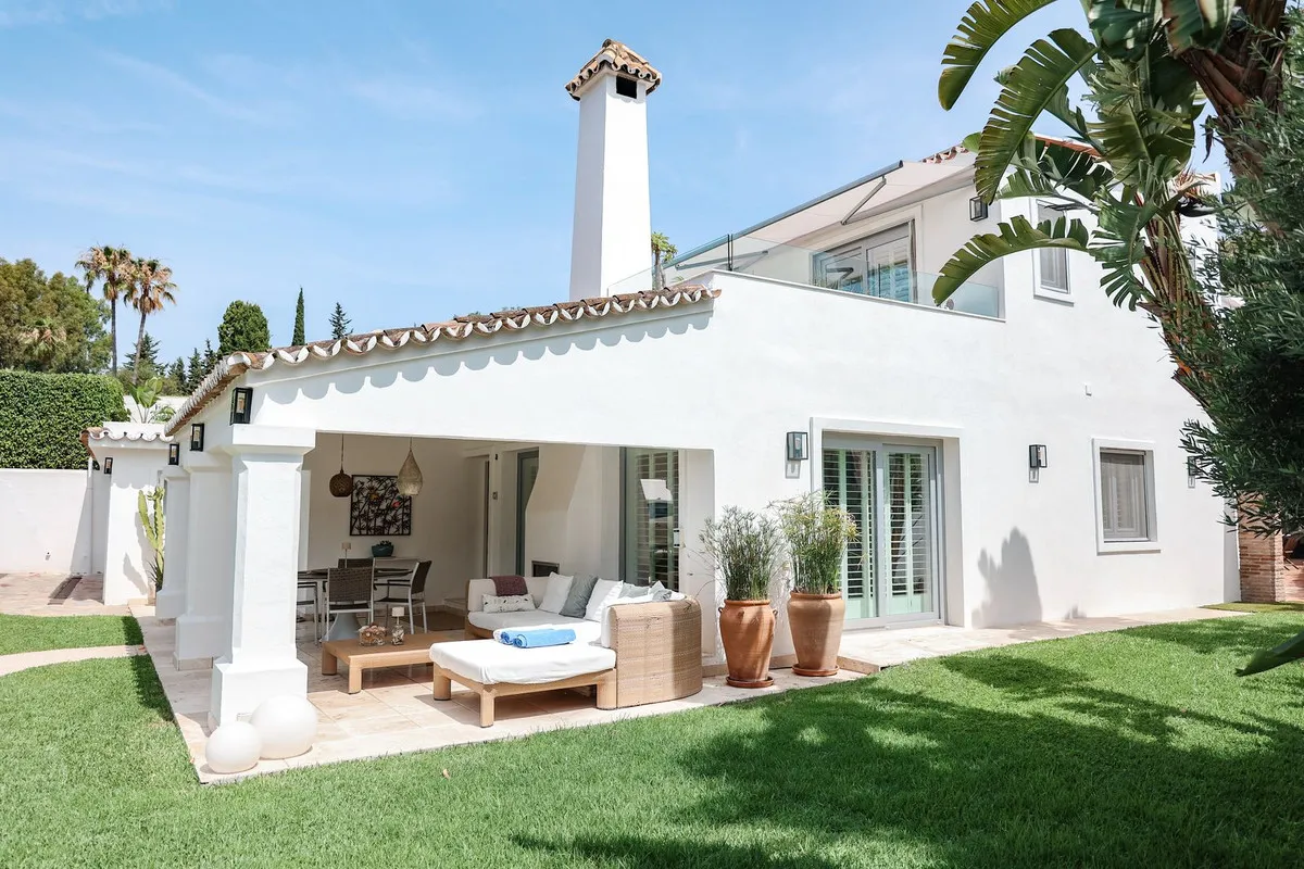 73532cf4-4193-48ef-ad01-43b5170f9c24