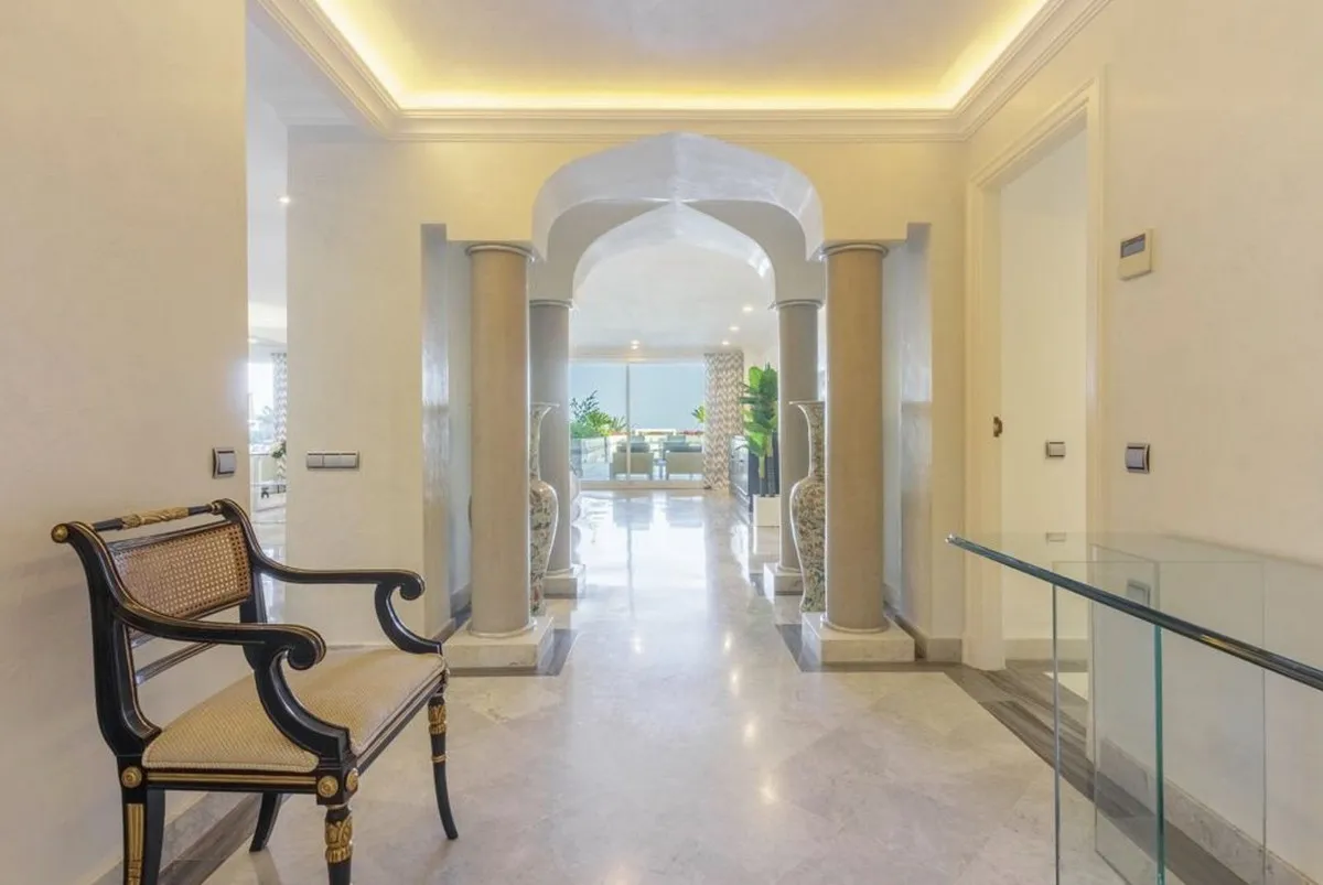 3324fbba-2f43-4123-925e-611da325bdb7