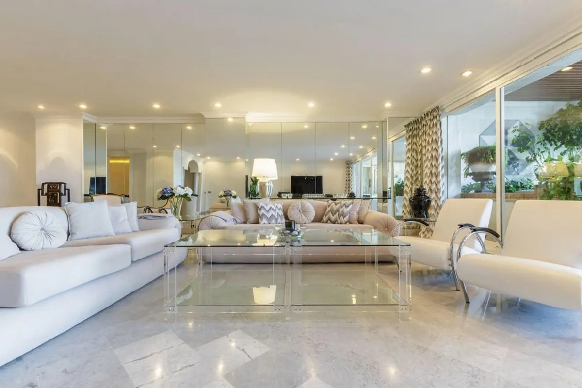 7e61fa58-4a40-40d4-8d3c-c4d57a8bce1a