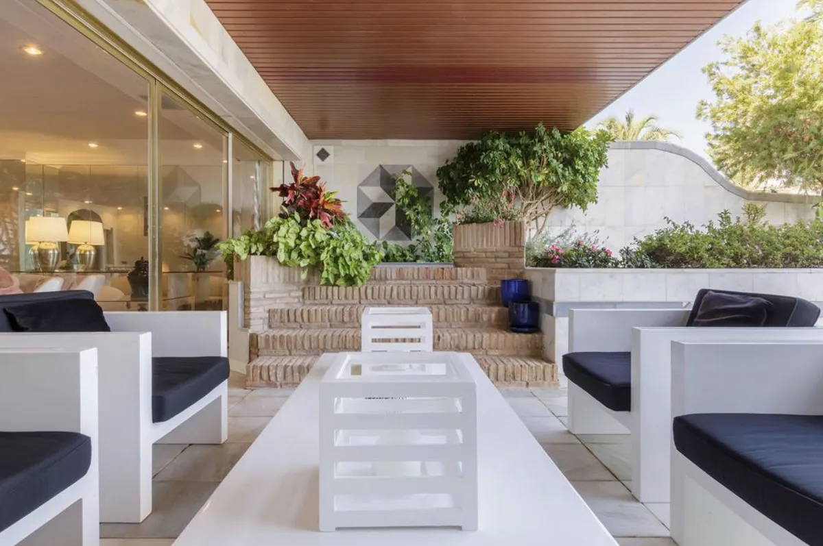 870e353d-6a21-4d09-b8f3-ae3e04d3a914