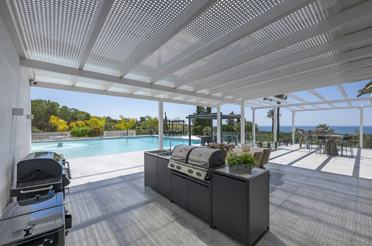 2eea8550-8d1b-45ce-824d-9aa075cc0be3