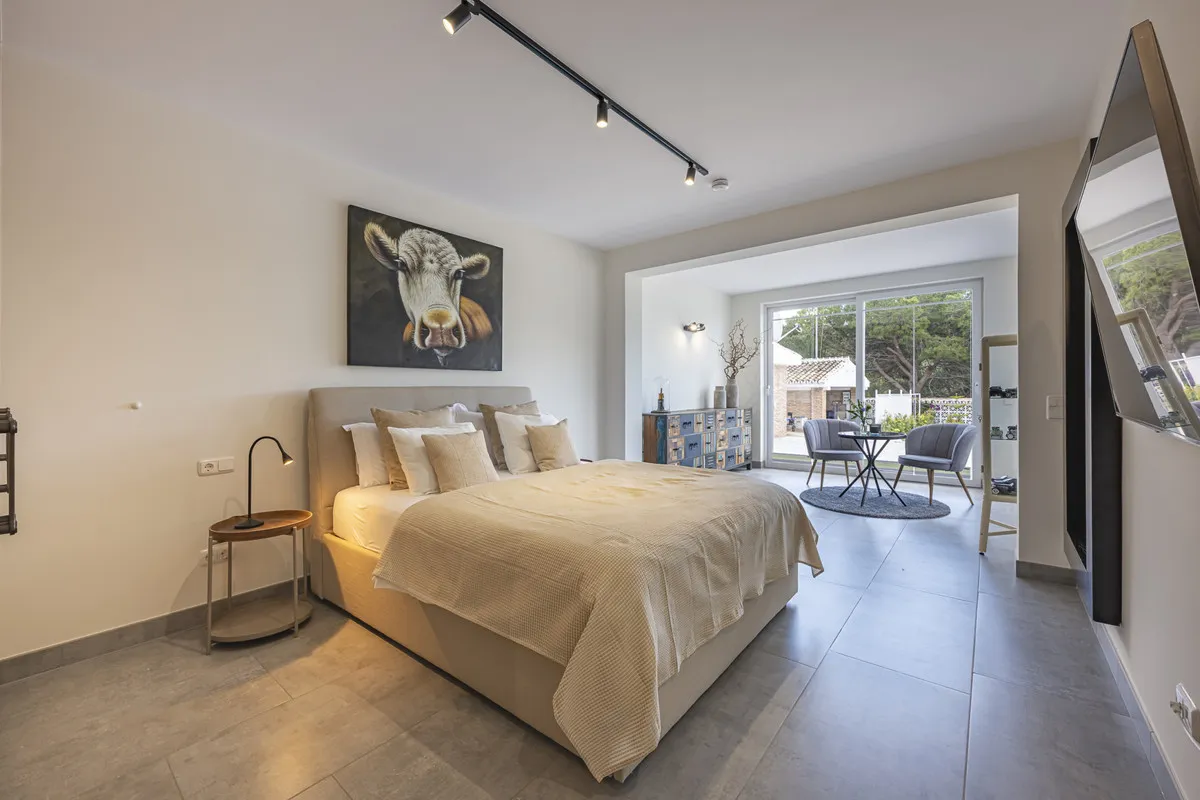 8099e03e-0151-40a5-8ede-91a717cdf027