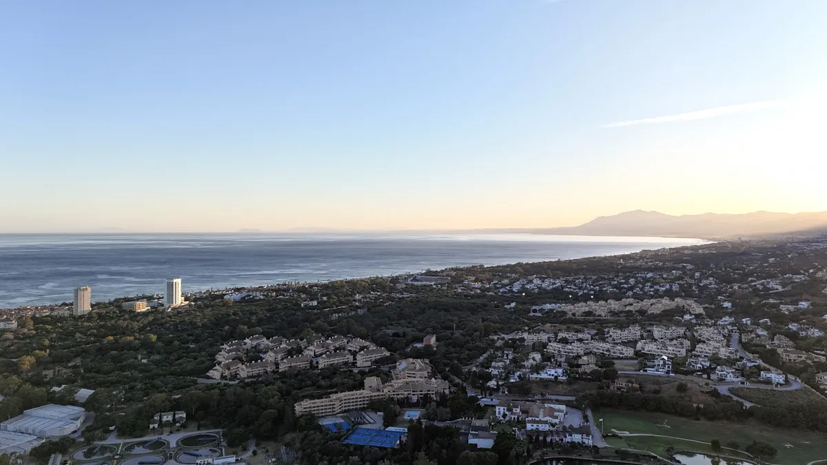 b44fa1b8-bee8-4aed-8106-192be8c3954d