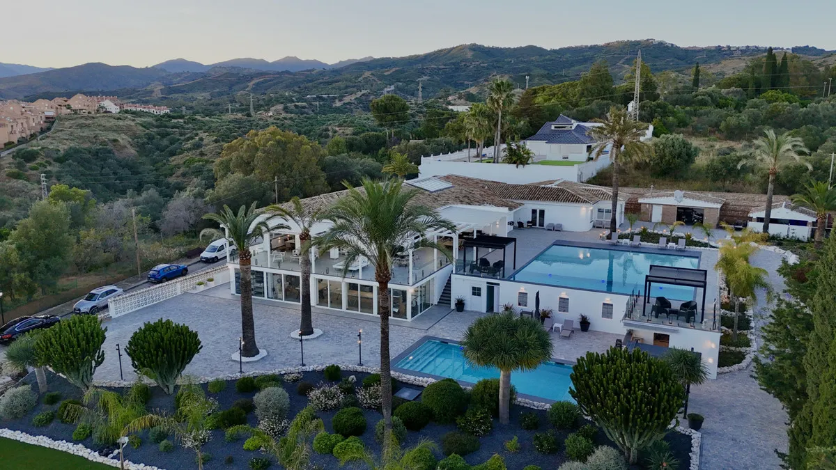 c94c12c9-3383-4293-bb0b-86a6bedd73b8