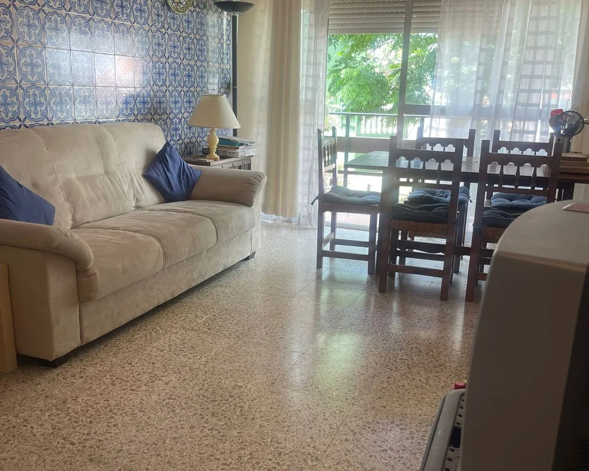 3db7301c-c0c4-4c90-94e8-e396a1e6a73f