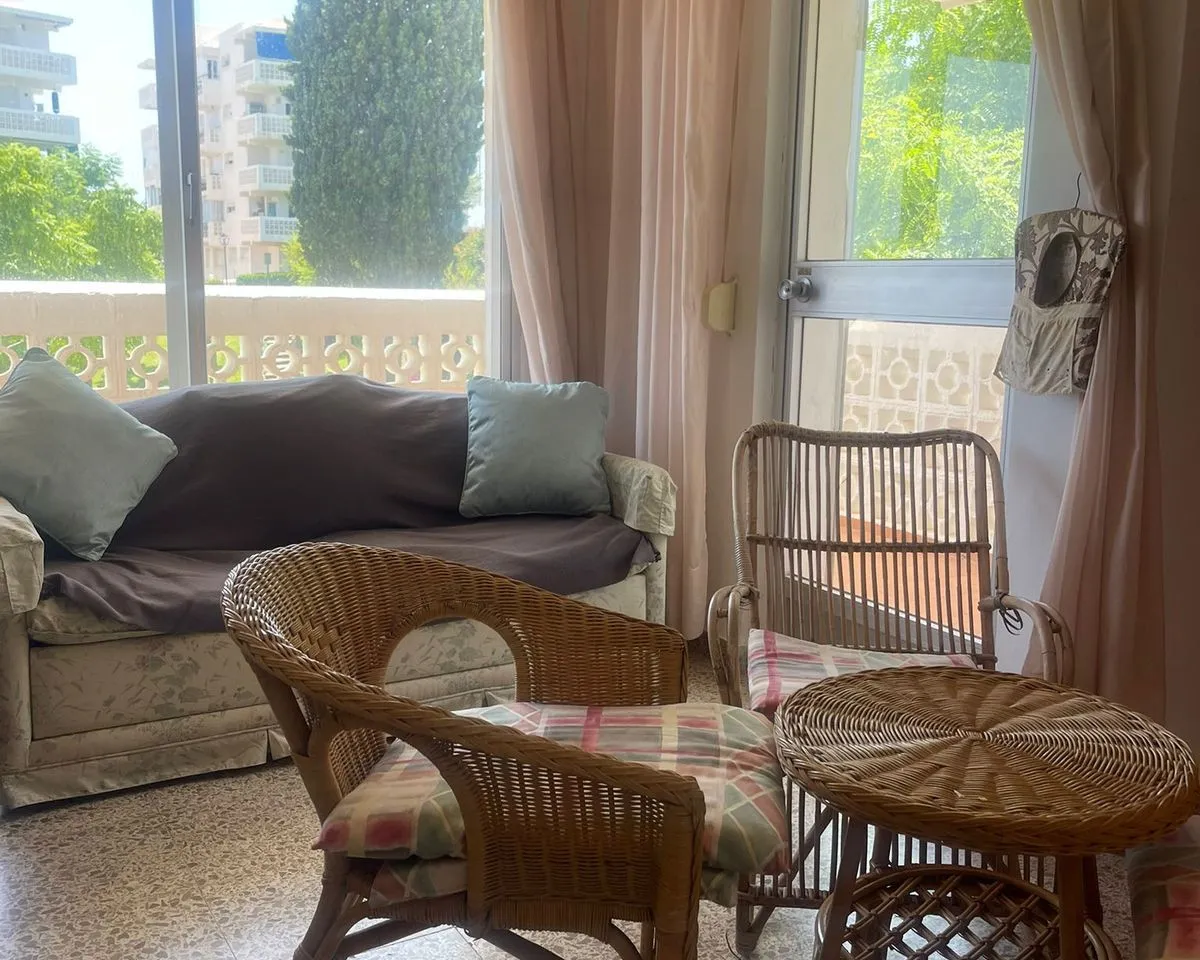 4c0db2ae-42c9-4151-bea9-fb30bb3390b4