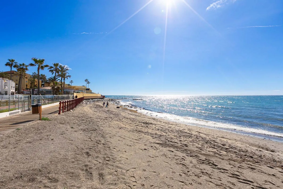 131280ac-17a7-4a3c-87e6-3047e750d422