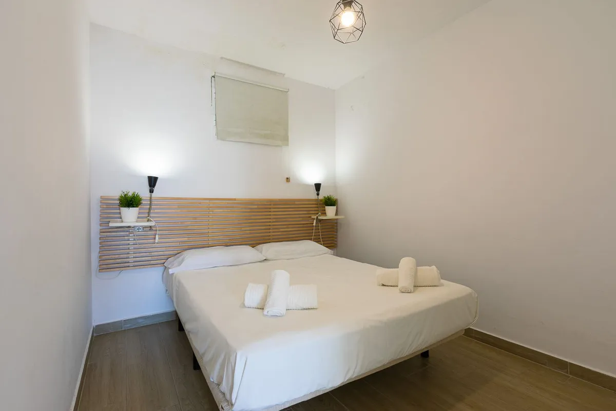 ac0ba822-d8e5-46a0-82bd-1e9d3674da66