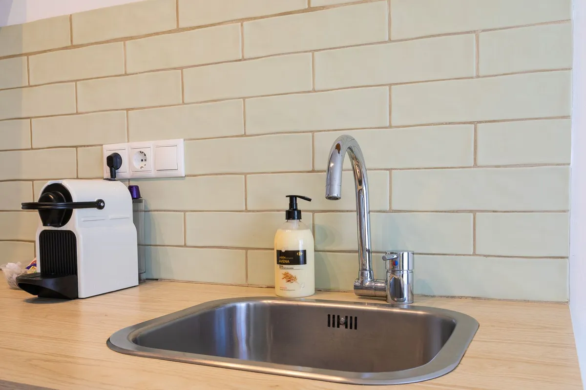 ffe79559-7186-4179-9a29-8bd2d97edc8e