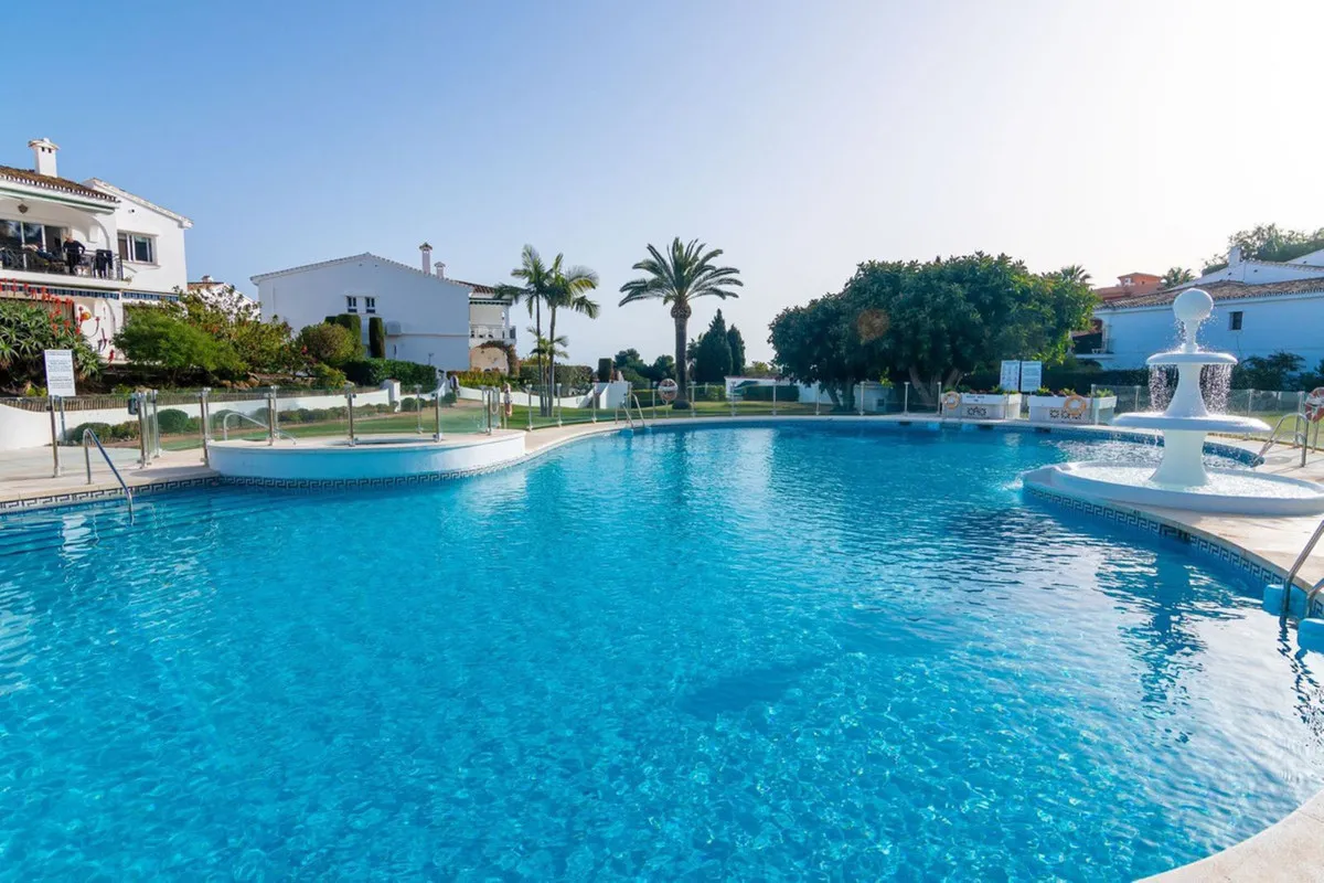 6dbd99cb-c65a-4713-8f35-99f15c3506a1