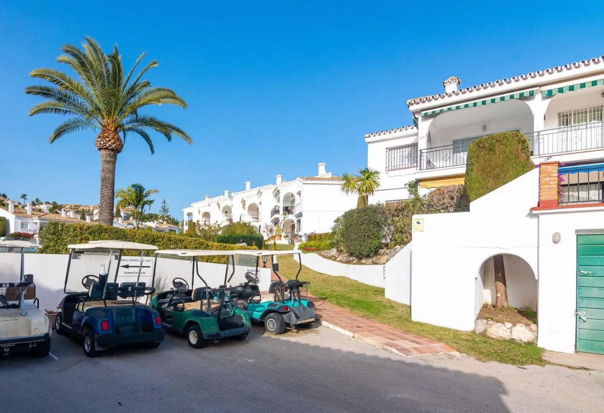 960bef4b-2de5-4c4a-be3b-17278c6c0c35