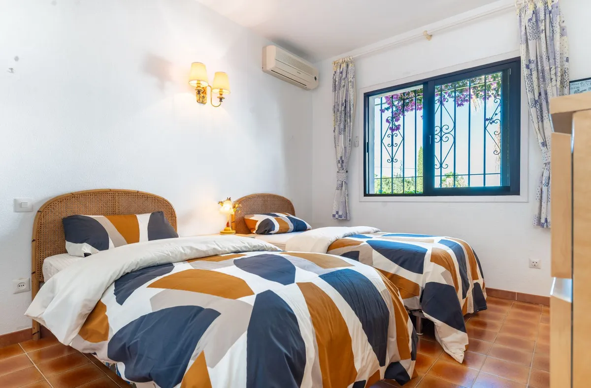 cad9b1ec-5d6d-488b-b645-093dcff4b5f1