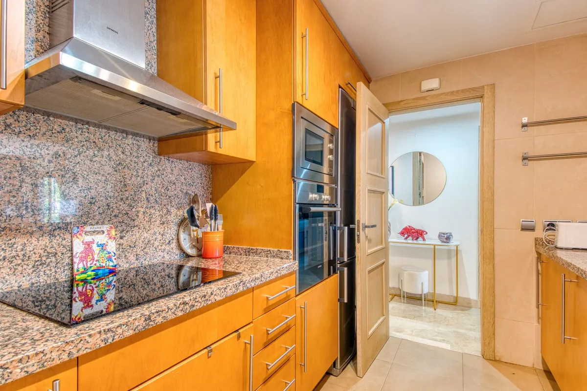 52b3edc7-be8f-4ad5-acf2-517c6e6302b8