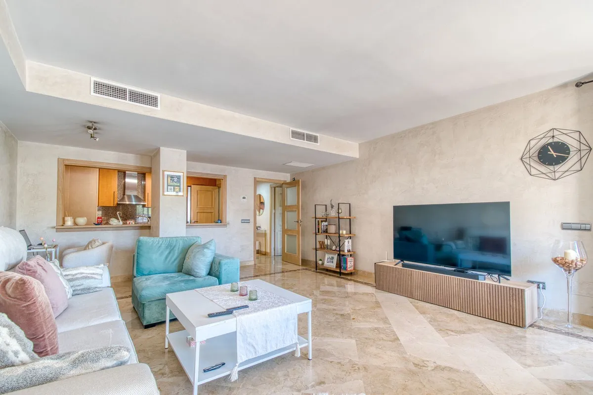 814c84fe-4ad8-401d-a70d-1f15eb29d4e5