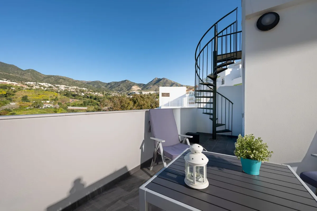 c652be14-654d-4038-aaa1-4e64a50bd714