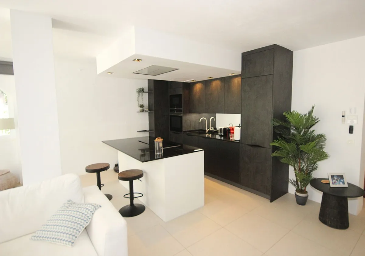 0f10e5ed-daba-43c9-97bf-3dd364cf6b65