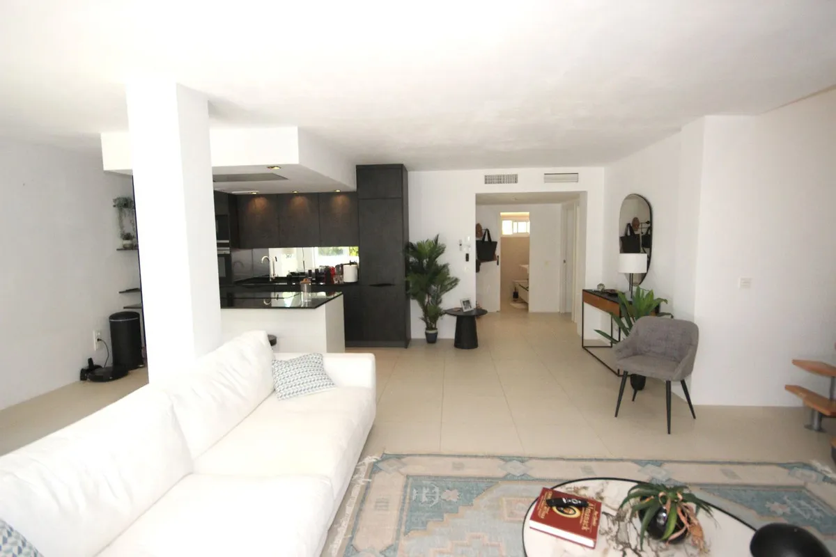 3e86f0e0-272f-4384-a80d-79e5d3ca664b