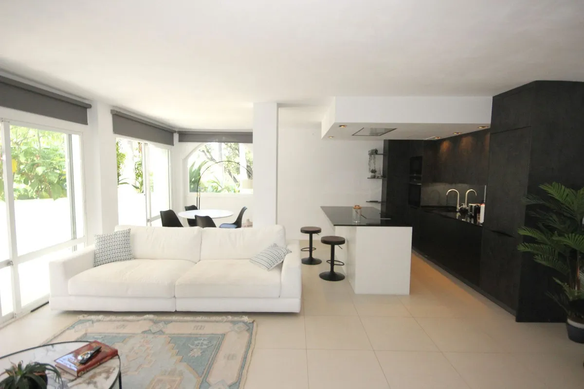 4cc78672-d15f-40a5-a13f-087c97ac2ca4