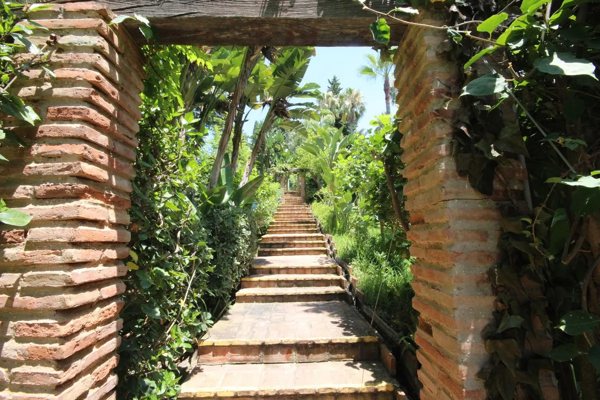 a3471679-730b-476a-b658-ab007b7b5cad