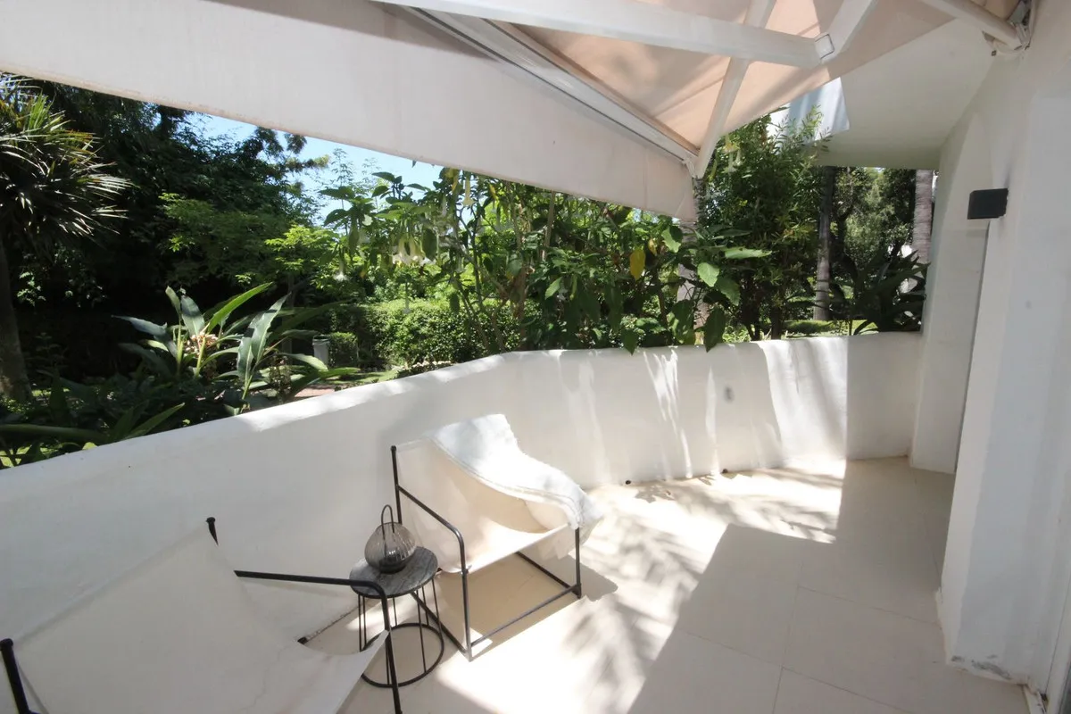 e8b0a8d7-bd35-49d2-8116-dcdccd276d93