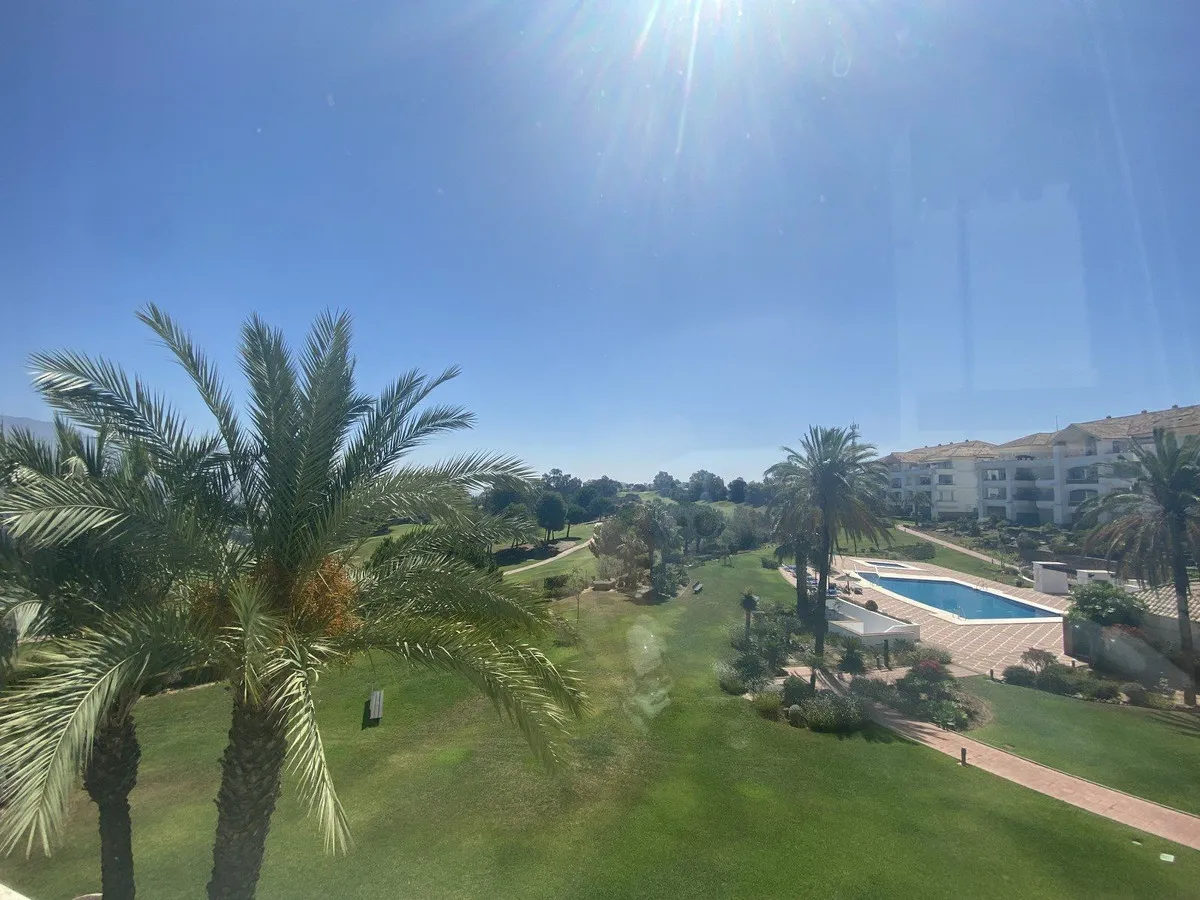 1297c4e2-c209-4b36-8c92-1ace9d43215c