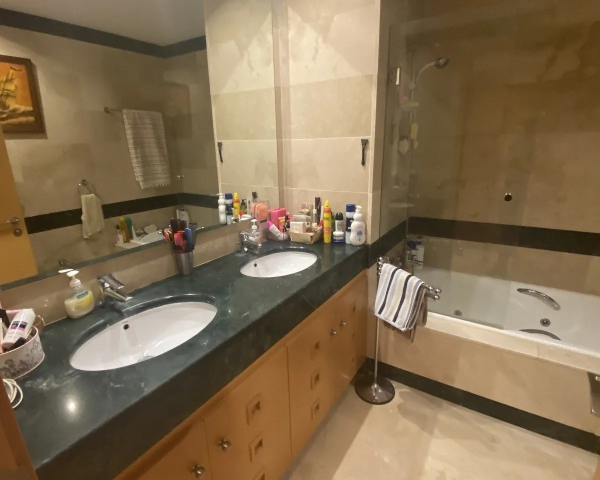 6ba65a0a-4403-46fc-bfe3-9bc4bfb7cc32