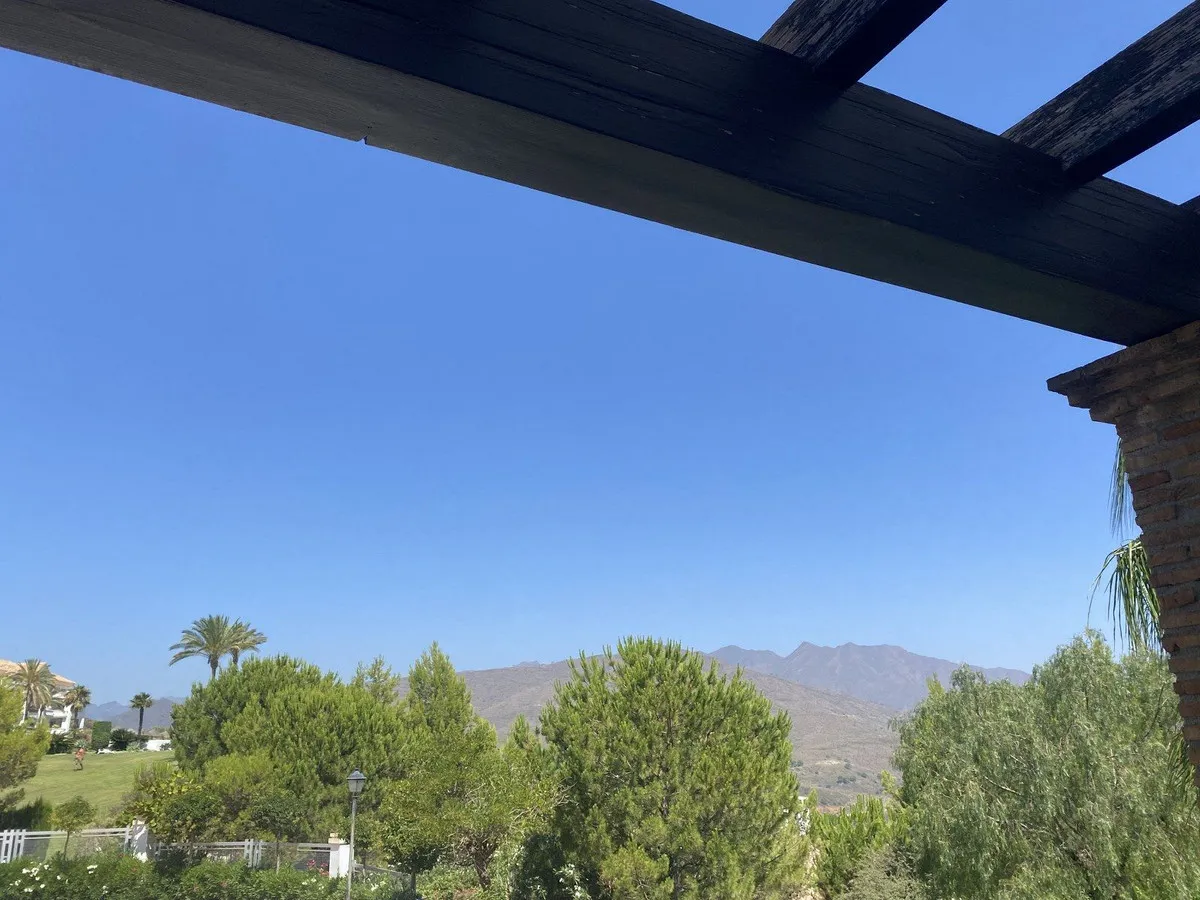 9e8e1cc6-abff-4c01-bcbd-7429727f473b