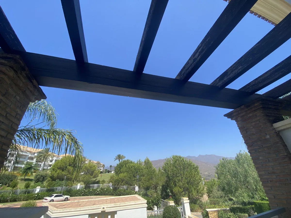 cbde4e11-5452-417d-bbc8-03a105f31dd2