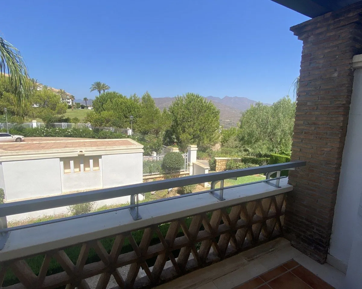 d7facb3b-570f-4f1c-9799-c085ad165cc6