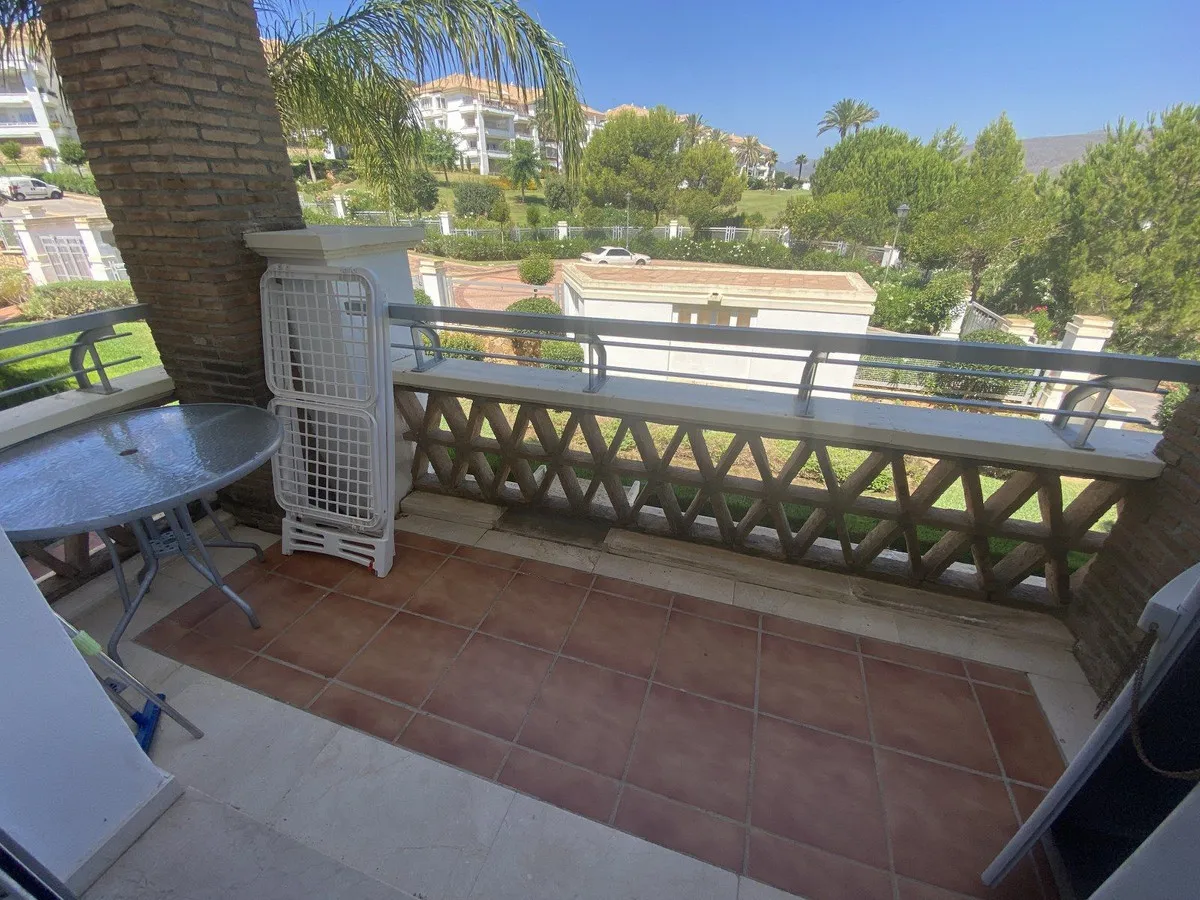 f8013fc6-827d-4ef2-9dc7-f1fb690d704f