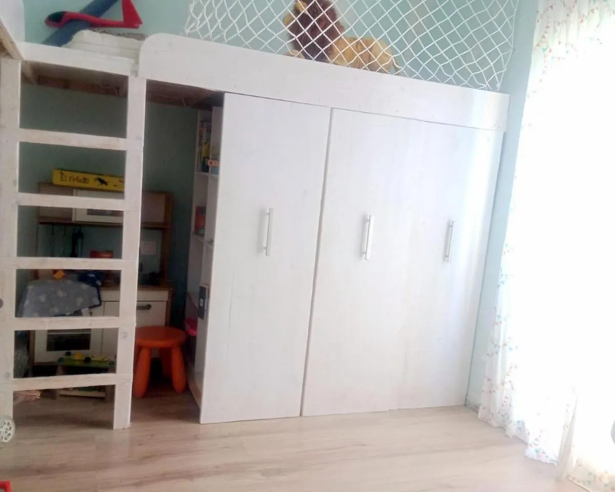 749577a2-6484-49e2-8847-66114a4c810b