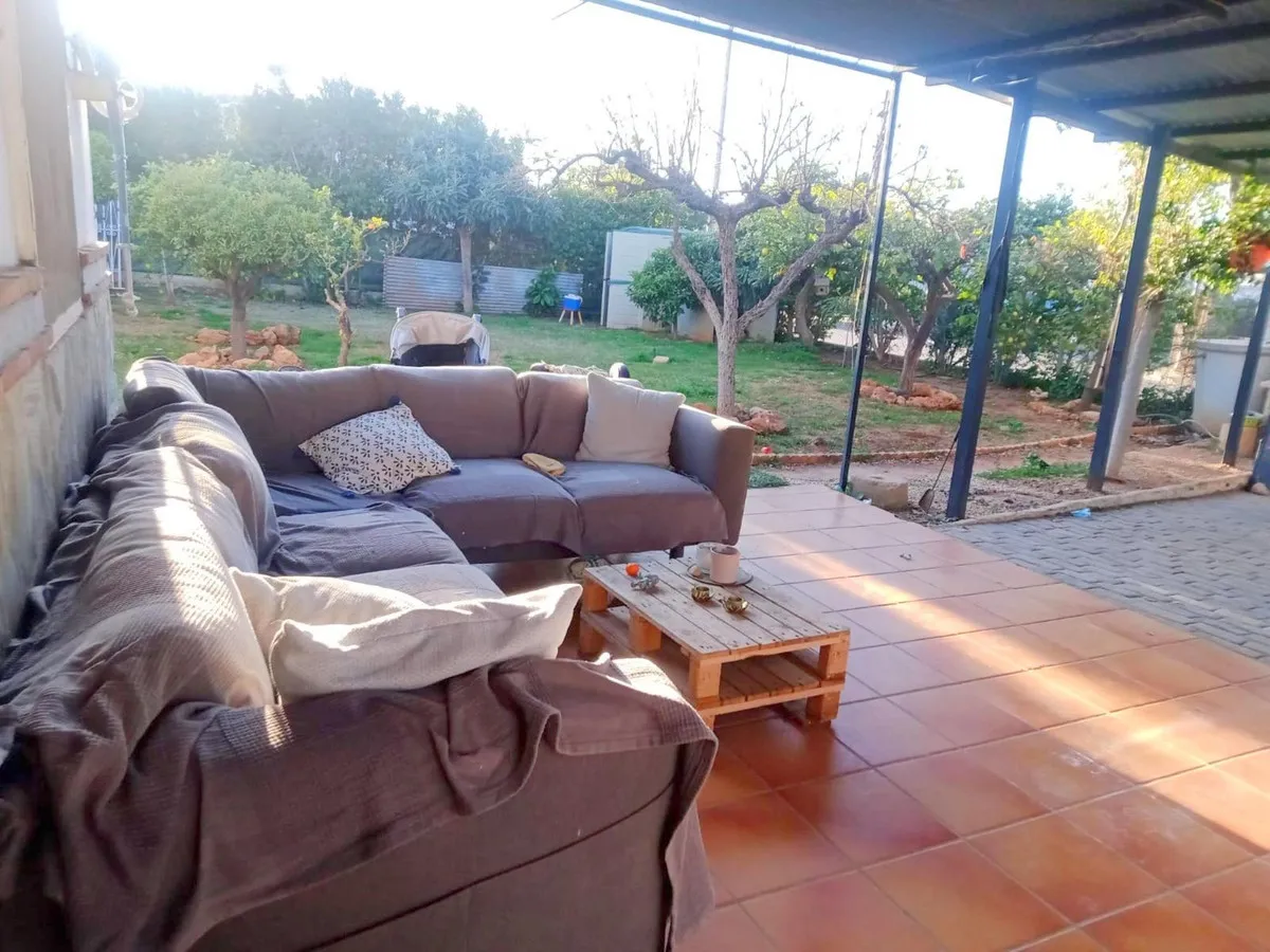 c237fdb0-5c4a-4eb1-b196-7ac1a27fa2b0