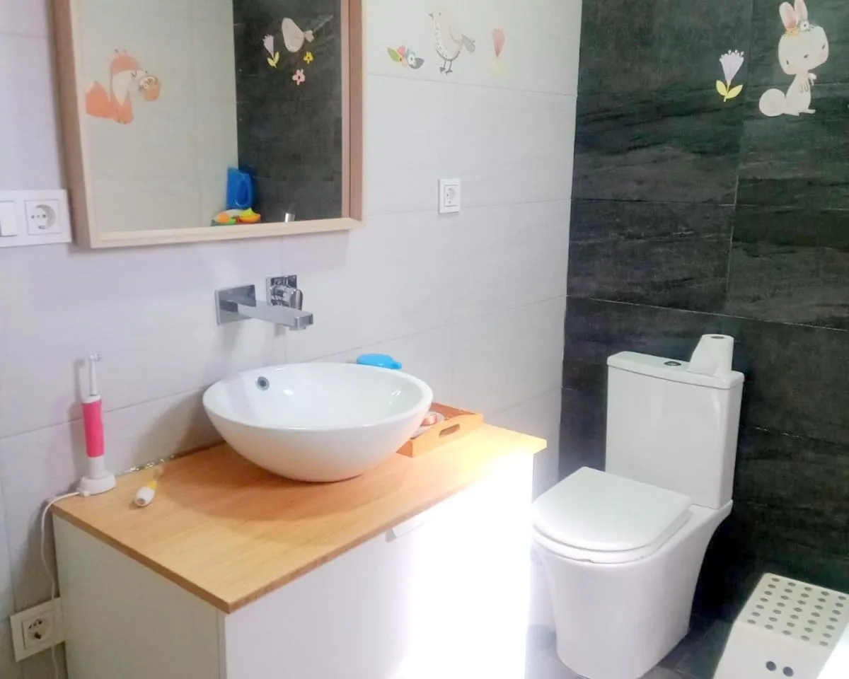 dc80b96e-c3c3-4949-be7f-465acbc29bd9