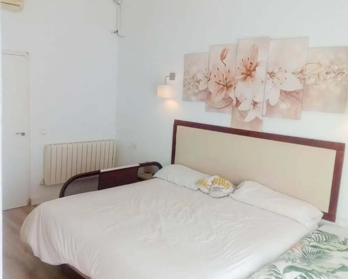 f6186ce8-2441-4377-943f-390331d81baf