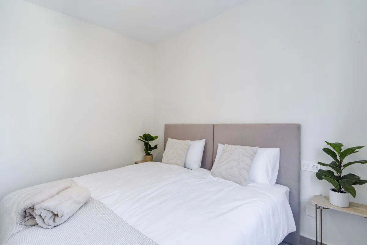 1edfacad-f45f-448f-96e7-9b8cf7d82ffe